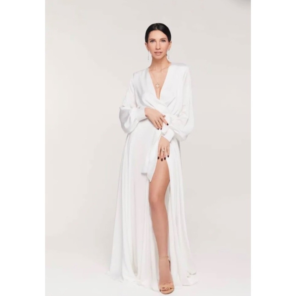 NEW Merry's V-Neck Long Sleeve Maxi‎ Dress Women 12 White Romantic Bridal Formal